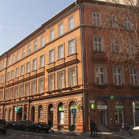 Kalvin House Aparthotel