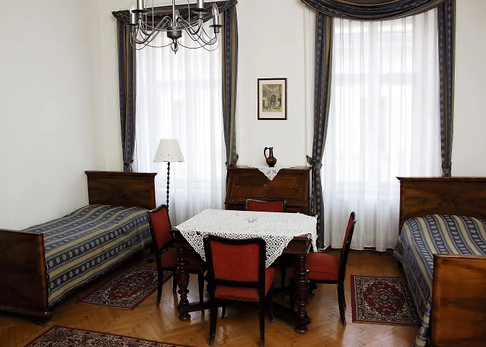 Apartmanhotel Maroon & Moss 3*