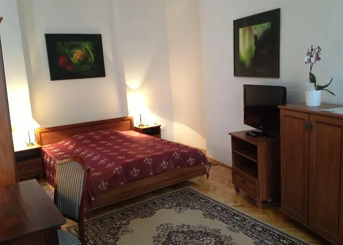 Apartmanhotel Maroon & Moss 3*