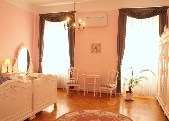 Apartmanhotel Maroon & Moss 3*