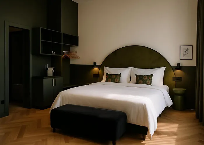 Maroon & Moss Apartmanhotel 3*