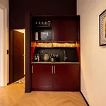 Maroon & Moss מלון דירות