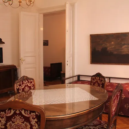 Kalvin House Апарт-отель 3*