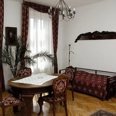 Kalvin House Апарт-отель