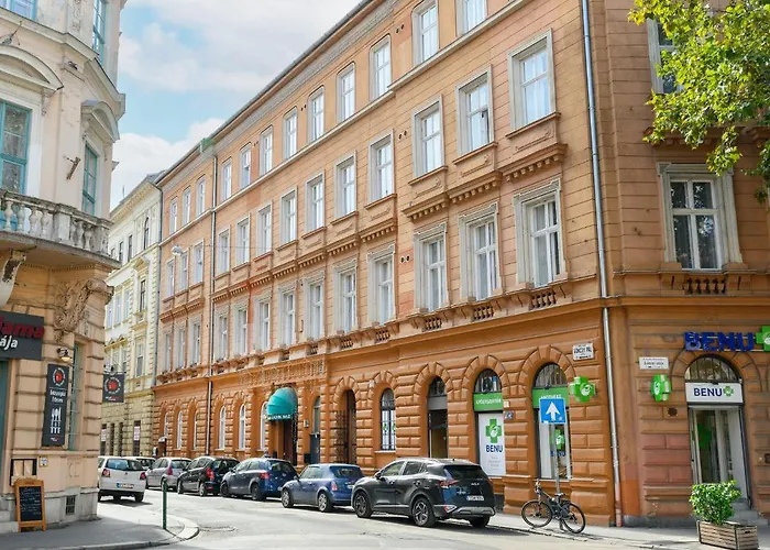 Maroon & Moss شقة فندقية 3*